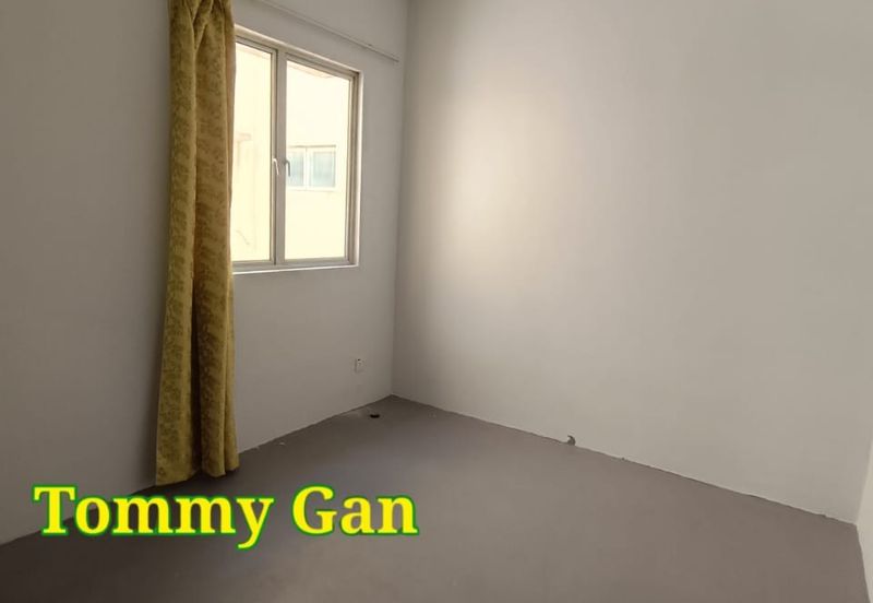Taman Cassia Tengah @ Batu Kawan 2-Sty Terraced Renovated 1233sqft 2R2B For Sale