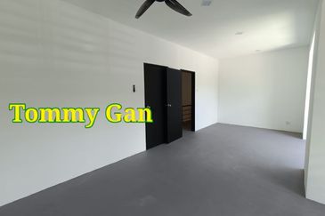 Taman Cassia Tengah @ Batu Kawan 2-Sty Terraced Renovated 1233sqft 2R2B For Sale