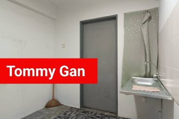 Pangsapuri Suria Apartment For Sale in Batu Kawan 800Sqft Leasehold Hot Renting