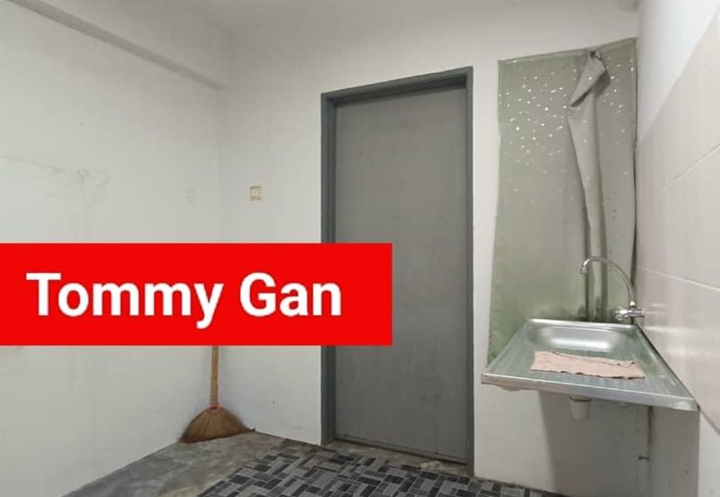 Pangsapuri Suria Apartment For Sale in Batu Kawan 800Sqft Leasehold Hot Renting