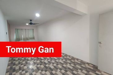 Pangsapuri Suria Apartment For Sale in Batu Kawan 800Sqft Leasehold Hot Renting