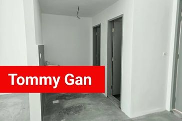 Sinaran Avenue @ Batu Kawan 2-storey Commercial Shoplot 1928sqft Ground Floor For Rent