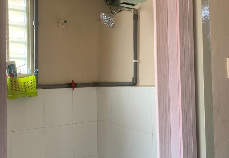 RUMAH PANGSA DAHLIA COURT