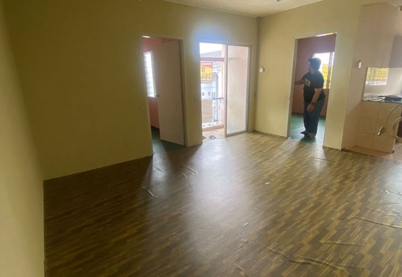 RUMAH PANGSA DAHLIA COURT