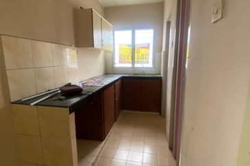 RUMAH PANGSA DAHLIA COURT