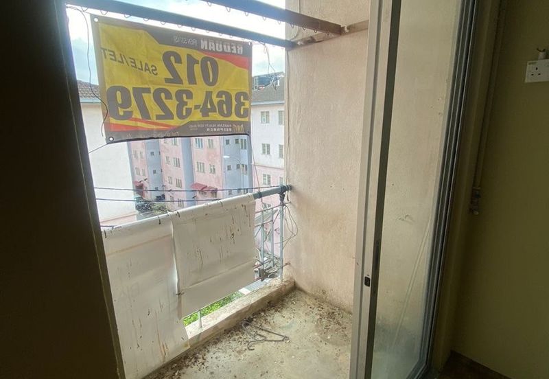 RUMAH PANGSA DAHLIA COURT