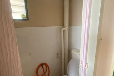 RUMAH PANGSA DAHLIA COURT