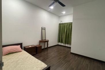 NILAI IMPIAN (LAMAN AZALEA)