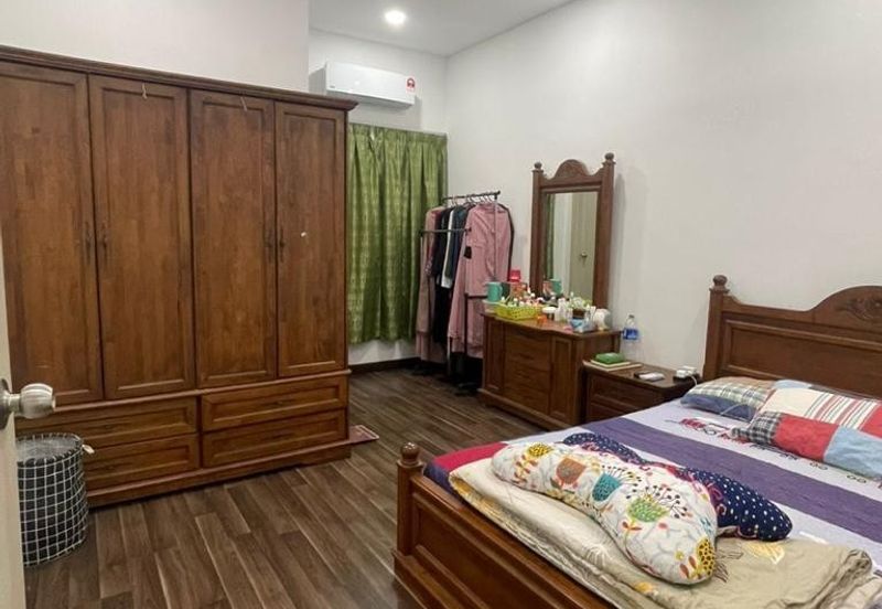 NILAI IMPIAN (LAMAN AZALEA)