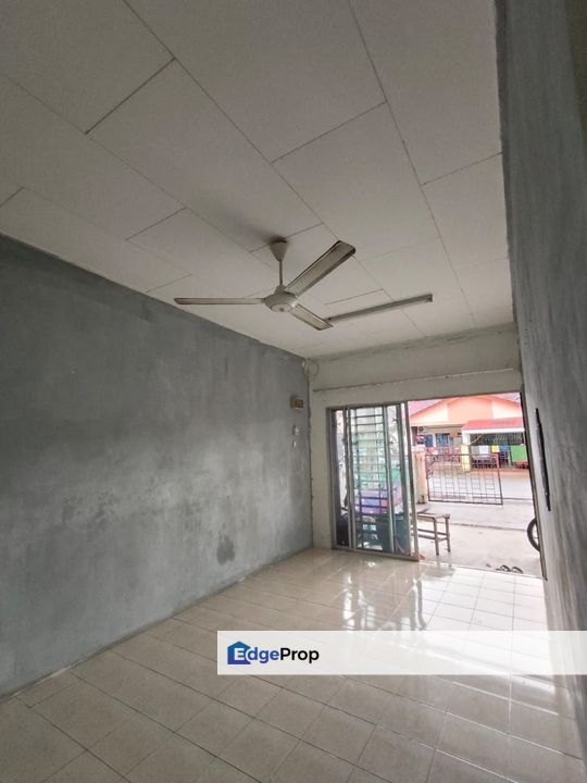 Single Storey Taman Nusari Bayu 1 Sendayan For Sale , Negeri Sembilan, Seremban