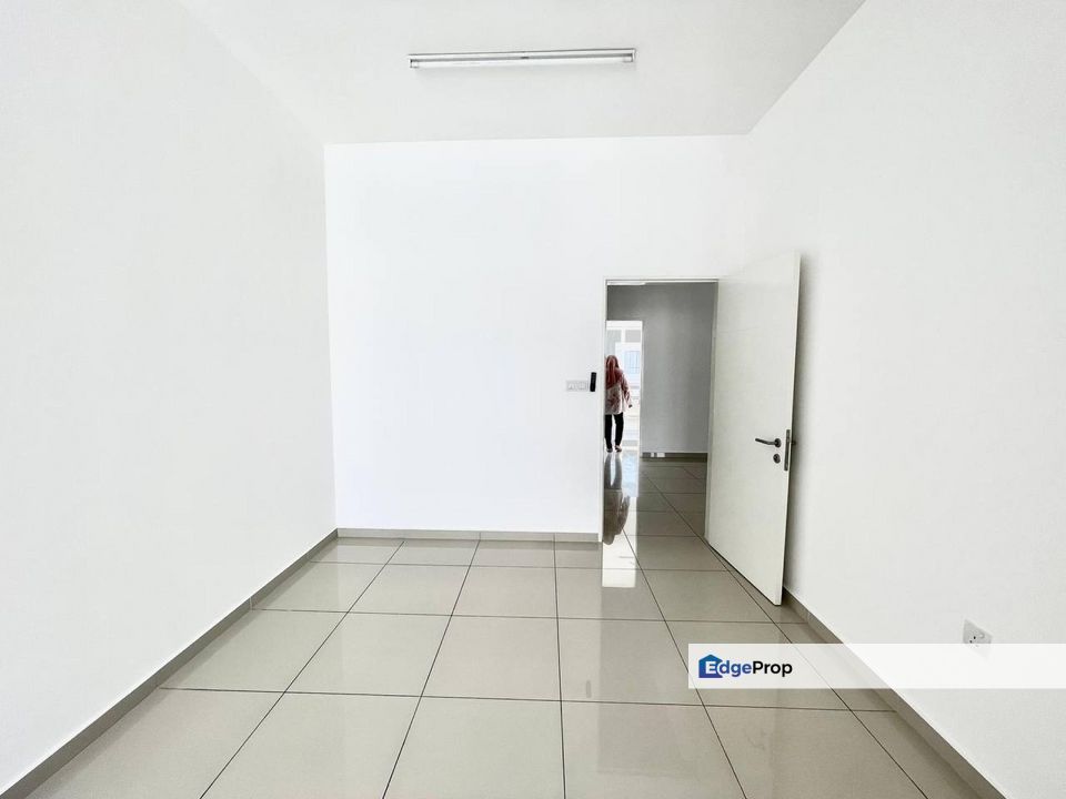 Double Storey Terracr Taman Ara Sendayan For Sale, Negeri Sembilan, Seremban