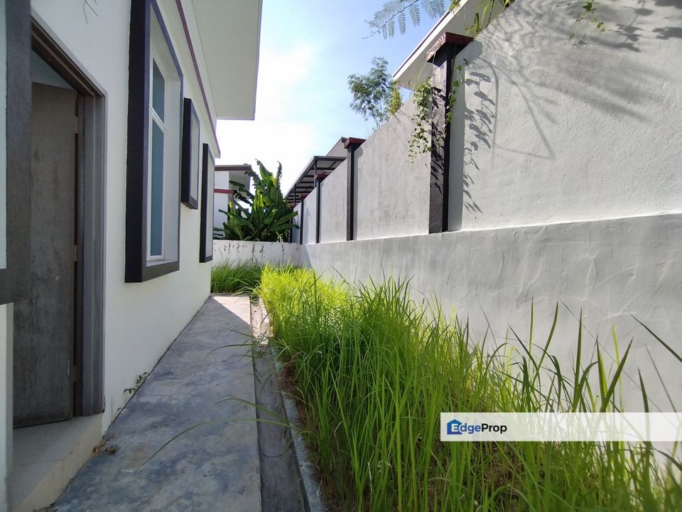 Single Storey Bungalow Villa Bukit Negeri, Sungai Gadut , Senawang For Sale , Negeri Sembilan, Seremban