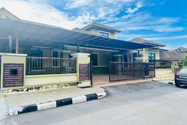 VILA SURIA @ TAMAN WARISAN PUTERI