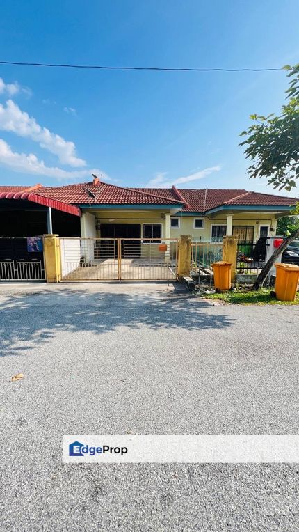 SINGLE STOREY TAMAN NUSARI BAYU 1,SENDAYAN  WANT TO SELL, Negeri Sembilan, Seremban