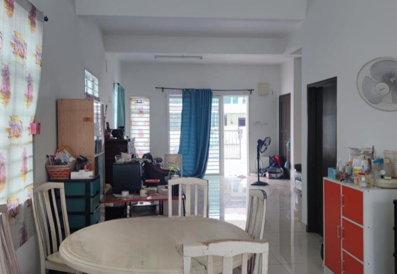 IMPIANA VILLA @TAMAN TUANKU JAAFAR