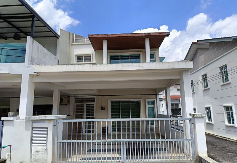 IMPIANA VILLA @TAMAN TUANKU JAAFAR