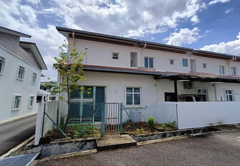 IMPIANA VILLA @TAMAN TUANKU JAAFAR