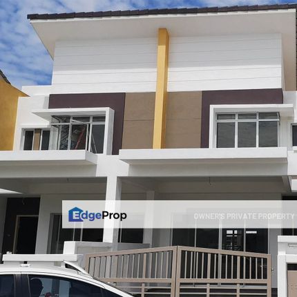 DOUBLE STOREY HOUSE TAMAN WARISAN PUTERI SEREMBAN FIR SALE ( Below market value ), Negeri Sembilan, Seremban