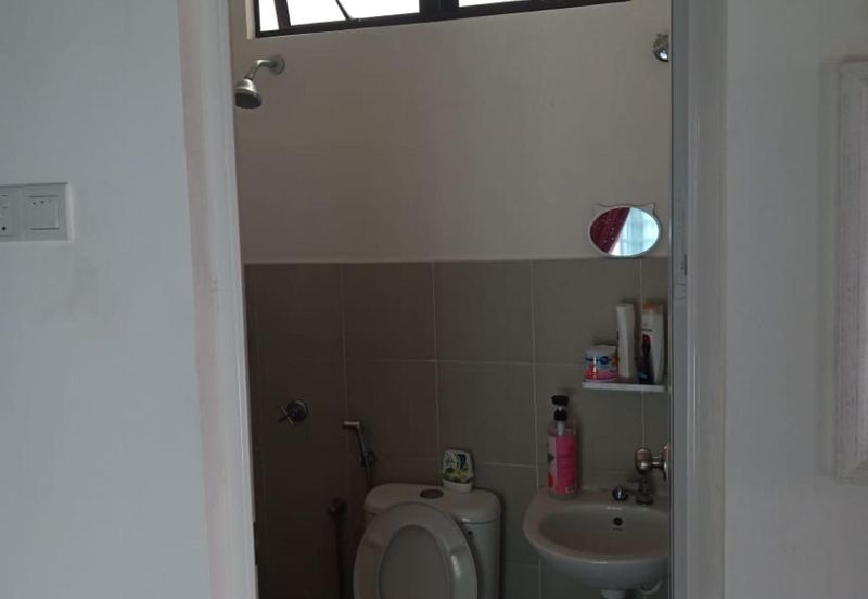 TAMAN BAYU INDERA, LUKUT