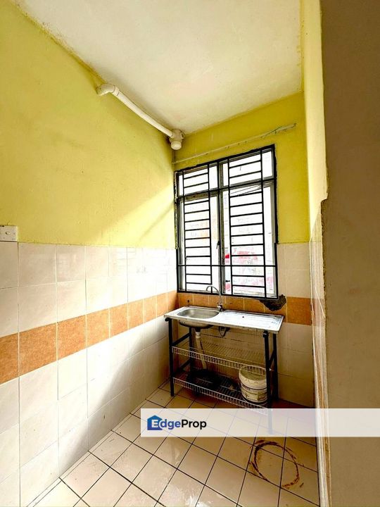 APARTMENTS SEREMBAN PUTRA GROUND FLOOR  SIKAMAT  FOR SALE, Negeri Sembilan, Seremban