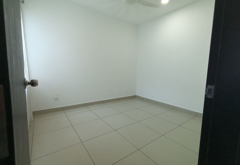 BANDAR AINSDALE FASA 2(SEGAR)