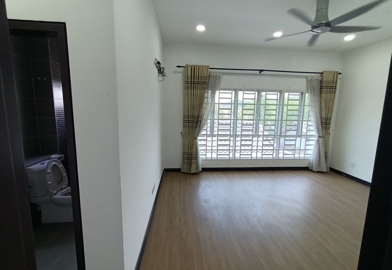 BANDAR AINSDALE FASA 2(SEGAR)