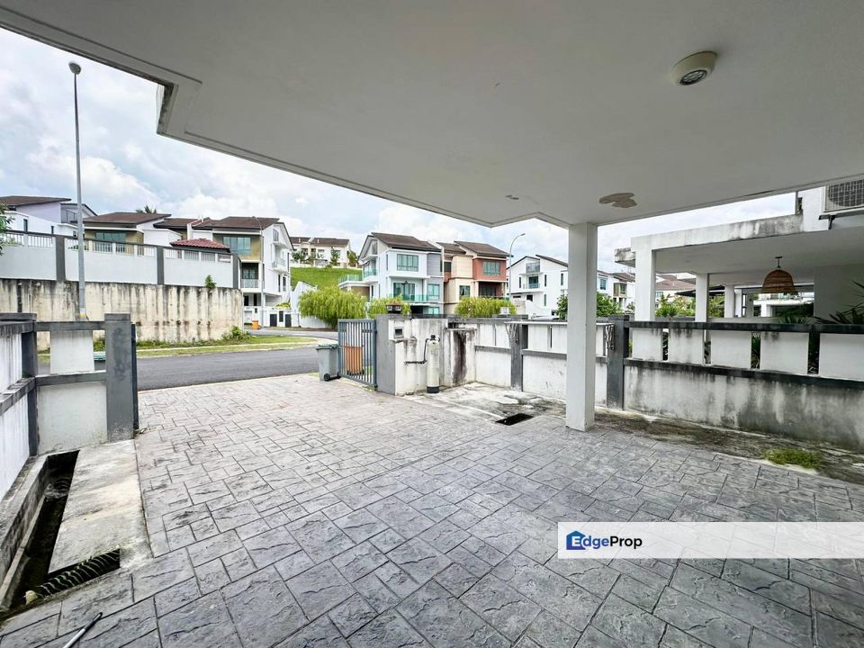 DOUBLE STOREY SAUJANA SUTERA 8,SEREMBAN 2   FOR SALE, Negeri Sembilan, Seremban
