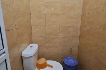 TAMAN PELANGI (SIKAMAT)