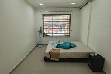 TAMAN PELANGI (SIKAMAT)