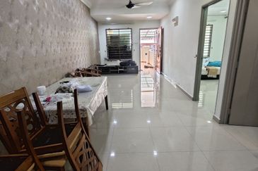 TAMAN PELANGI (SIKAMAT)