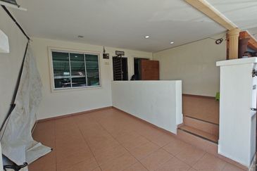 TAMAN PELANGI (SIKAMAT)