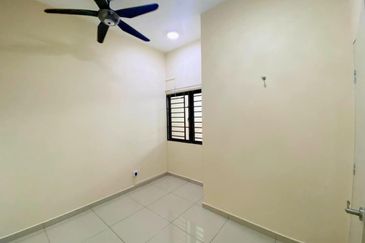 Laman Delfina @ Nilai Impian