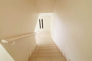 Laman Delfina @ Nilai Impian