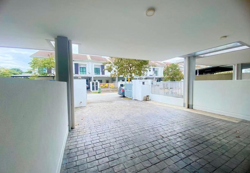 Laman Delfina @ Nilai Impian