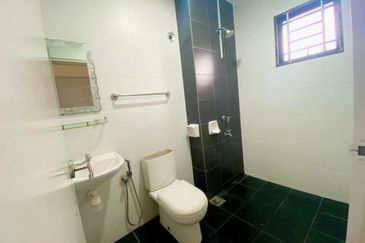 Laman Delfina @ Nilai Impian