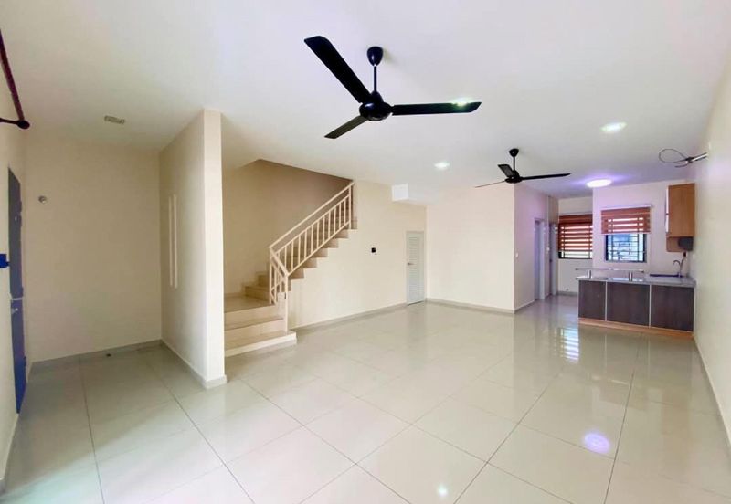 Laman Delfina @ Nilai Impian