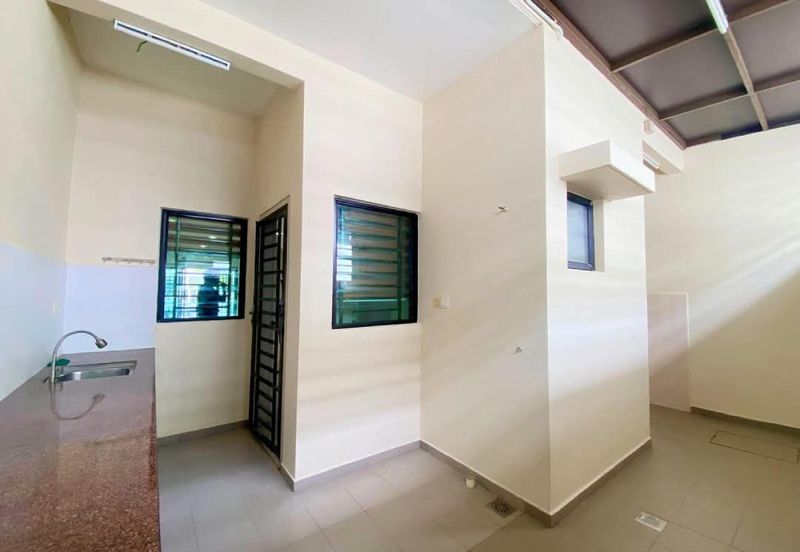 Laman Delfina @ Nilai Impian