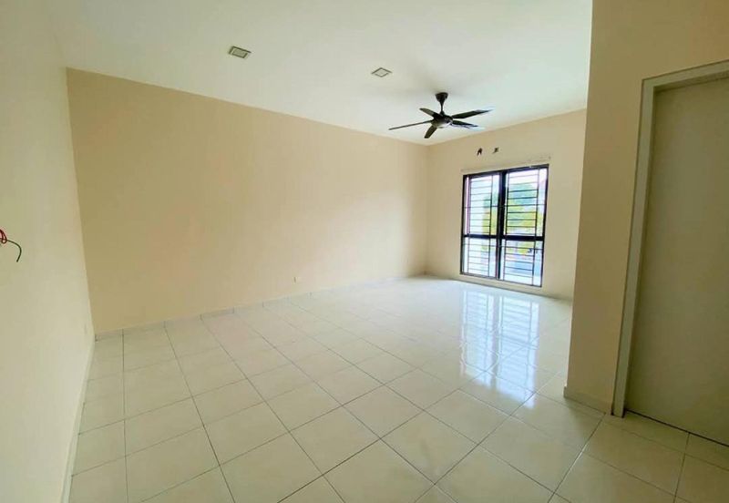 Laman Delfina @ Nilai Impian