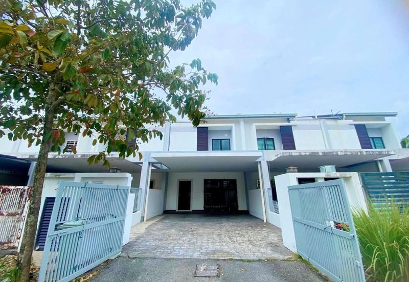 Laman Delfina @ Nilai Impian