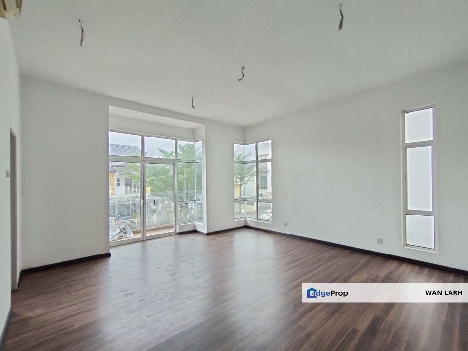 SEMI D 3 STOREY D'IMPIAN TROPIKA BALAKONG, Selangor, Balakong