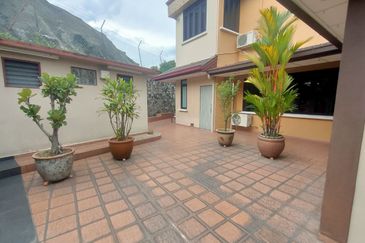 Jalan Suasana, Bandar Tun Hussein Onn