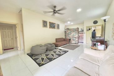 Kristal Villa Condominium