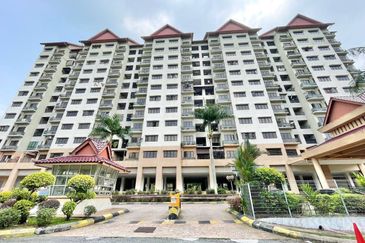 Kristal Villa Condominium