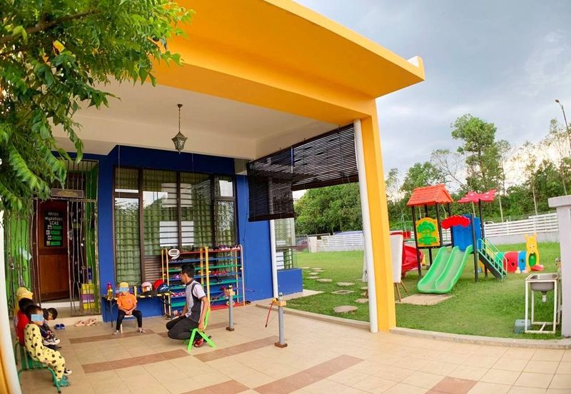 Avis 2 @ Setia Alam Sari