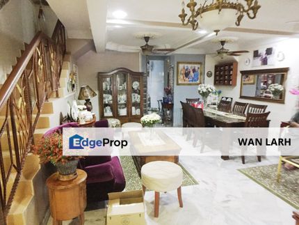 MURAH DAN FULLY RENOVATED 2.5 STOREY TERRACE HOUSE TAMAN SRI KENARI KAJANG, Selangor, Kajang