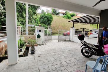 Taman Desa Saujana Langat