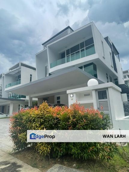 3.5 STOREY BUNGALOW ASPEN GARDEN RESIDENCE @ CYBERJAYA, Selangor, Cyberjaya