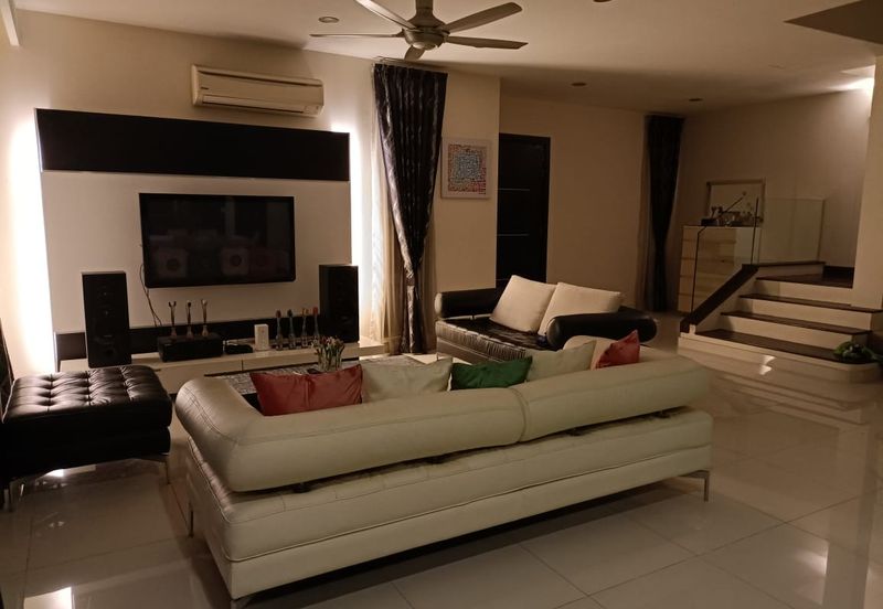 Bangi Lakehill Villas