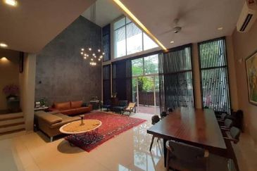 Lagenda Waterfront Homes