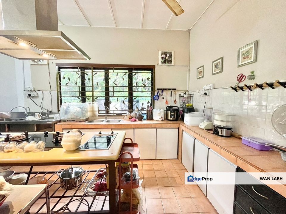 Fully Furnished 2 Storey Bungalow, Sungai Penchala Kuala Lumpur, Kuala Lumpur, Kampung Sungai Penchala